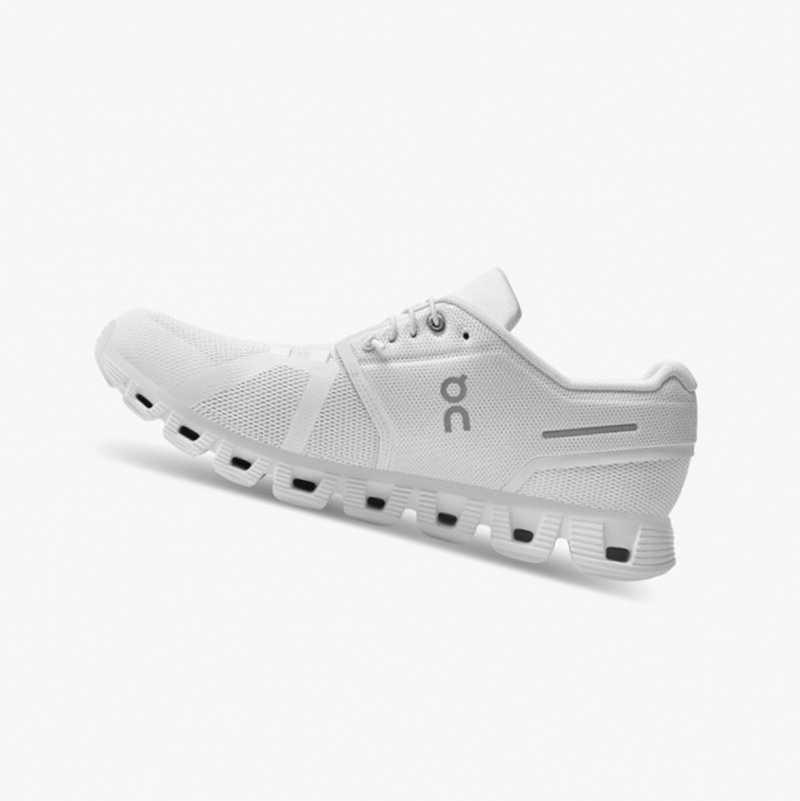 White Men's On Running Cloud 5 Running Shoes | 126479-UGB