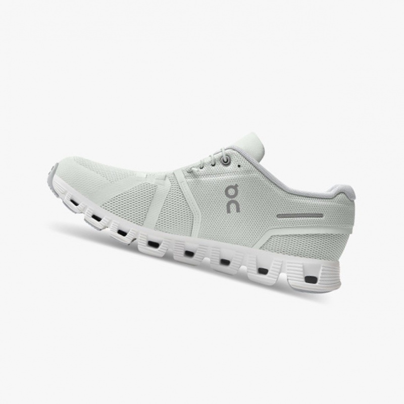 White Women's On Running Cloud 5 Running Shoes | 258604-PBC