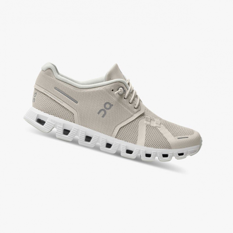 White Women\'s On Running Cloud 5 Running Shoes | 068293-UIT