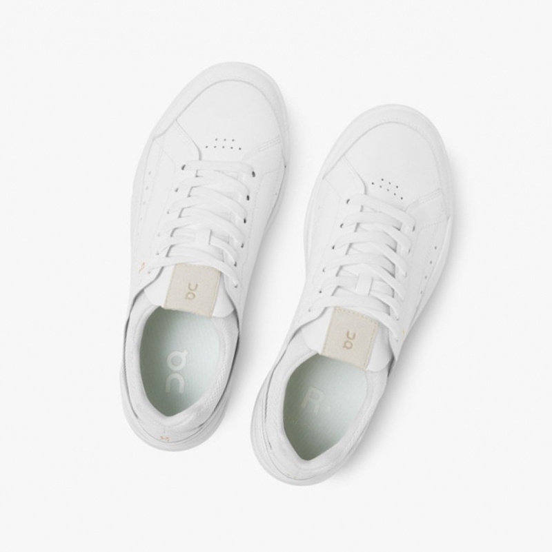 White Women's On Running THE ROGER Centre Court Sneakers | 918507-LYD