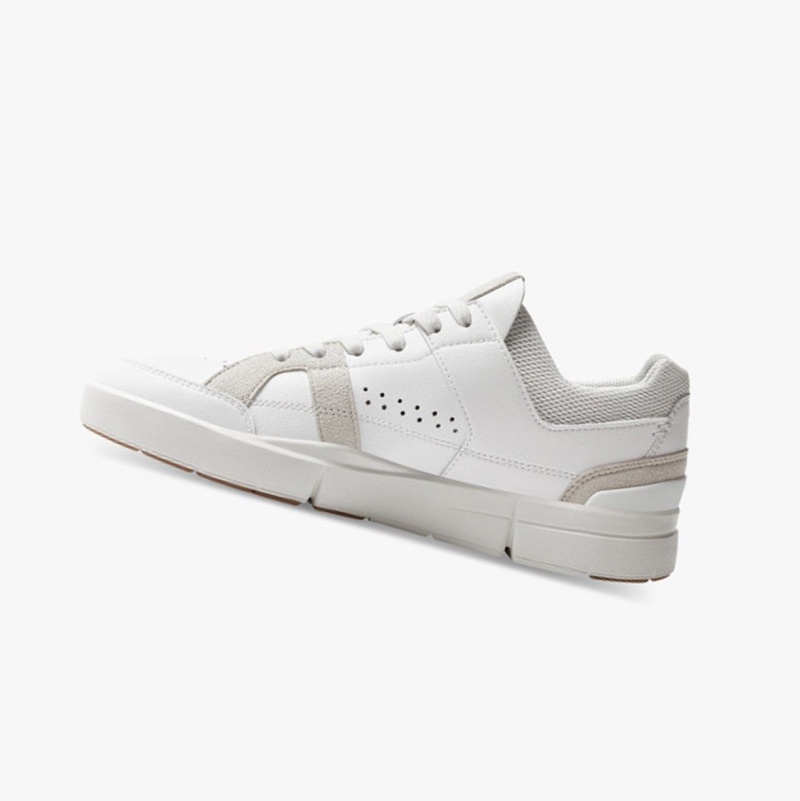 White / Brown Women's On Running THE ROGER Clubhouse Sneakers | 659417-ULC