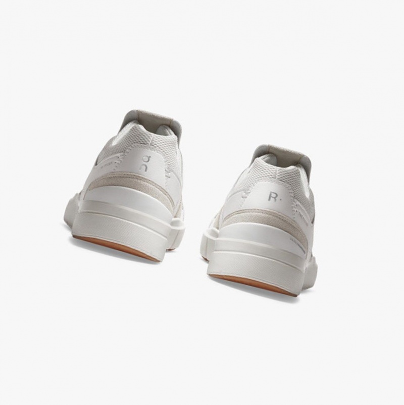 White / Brown Women's On Running THE ROGER Clubhouse Sneakers | 659417-ULC